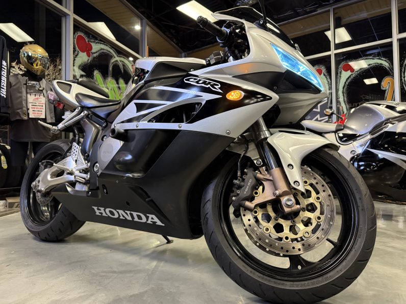 2004 HONDA CBR 1000RR