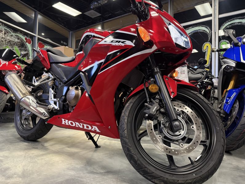 2019 HONDA CBR 300R