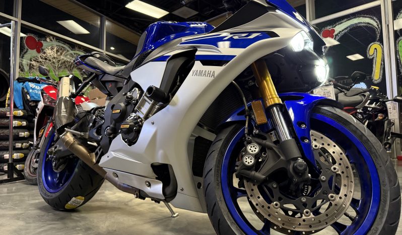 2016 Yamaha YZF R1