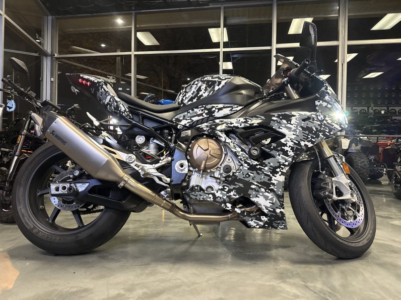 2022 BMW S1000RR