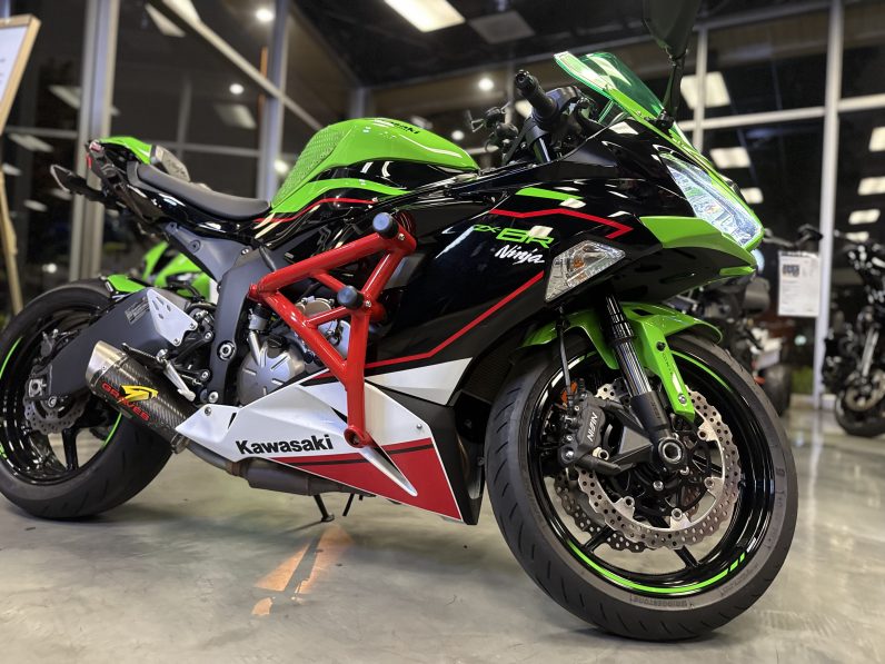 2021 KAWASAKI NINJA ZX6R