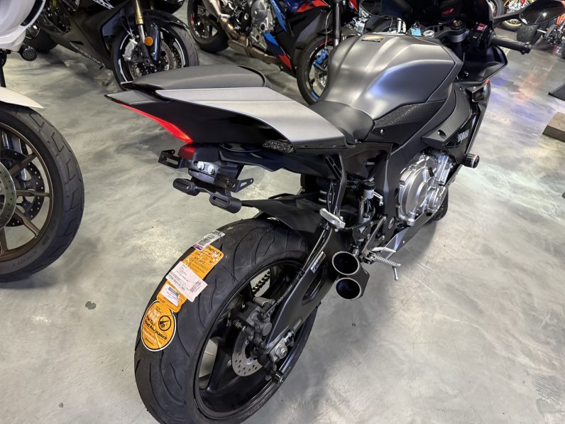 2016 Yamaha YZF R1S