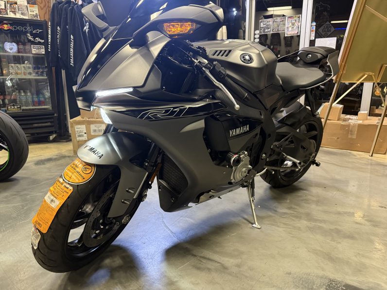 2016 Yamaha YZF R1S