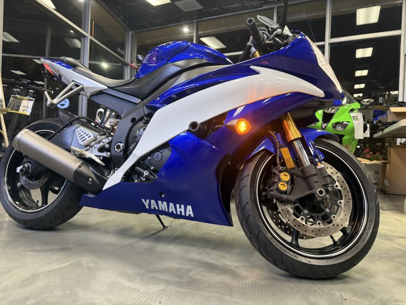 2011 YAMAHA YZF R6