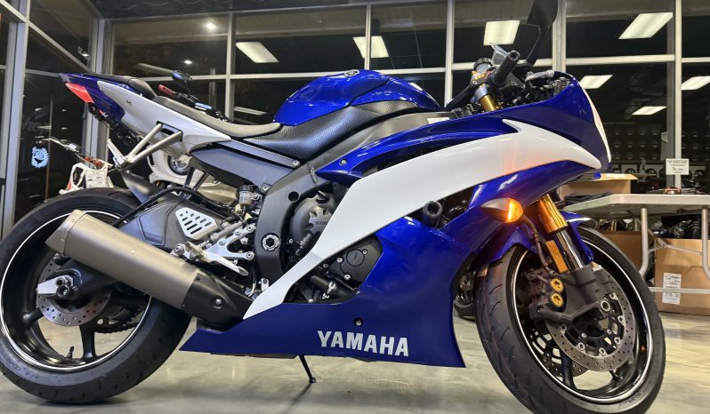 2011 YAMAHA YZF R6