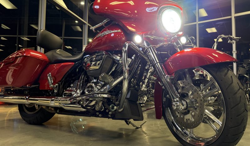 2019 Harley Davidson Street Glide Wicked Red