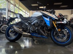 2025 SUZUKI GSX-S1000