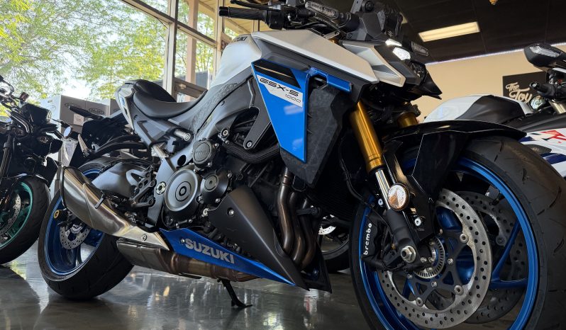 2025 SUZUKI GSX-S1000