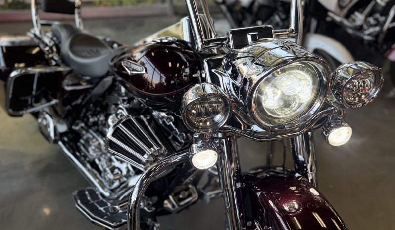 2005 Harley-Davidson FLHRCI Road King Classic